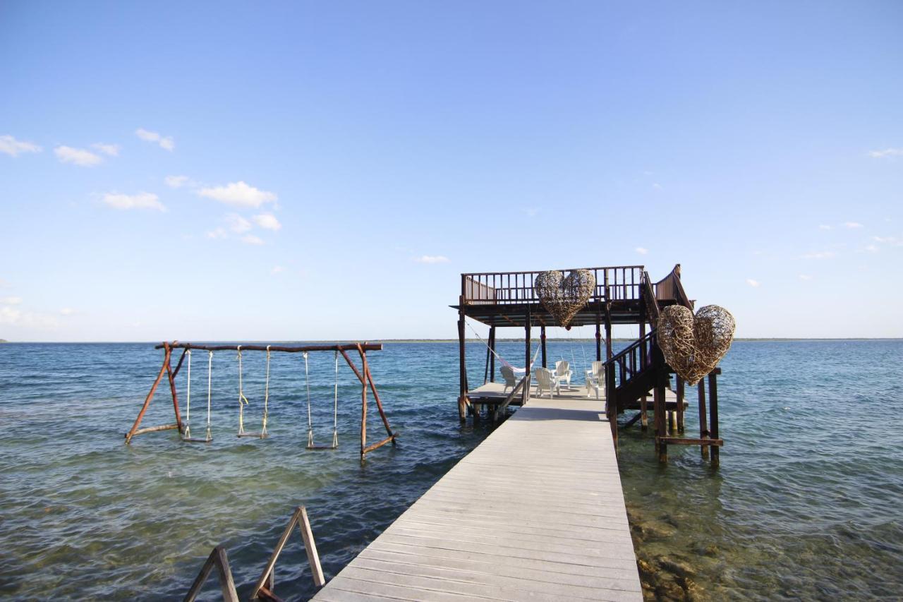 Coras Place Bacalar Lagoon Front Exterior photo