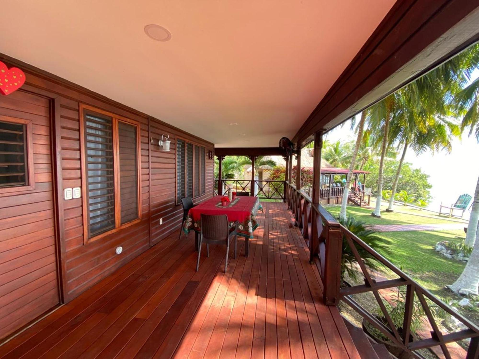 Coras Place Bacalar Lagoon Front Room photo