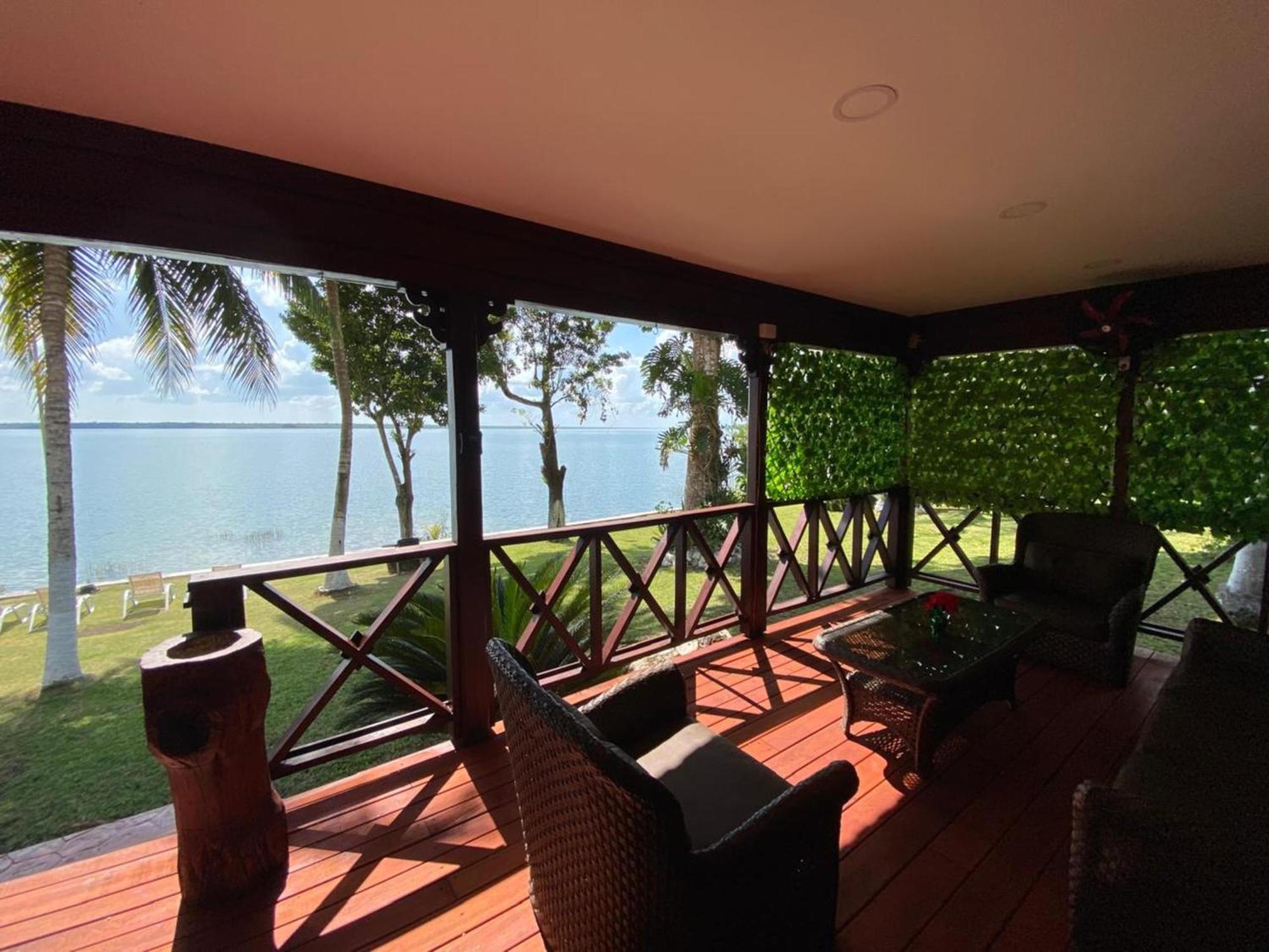 Coras Place Bacalar Lagoon Front Room photo