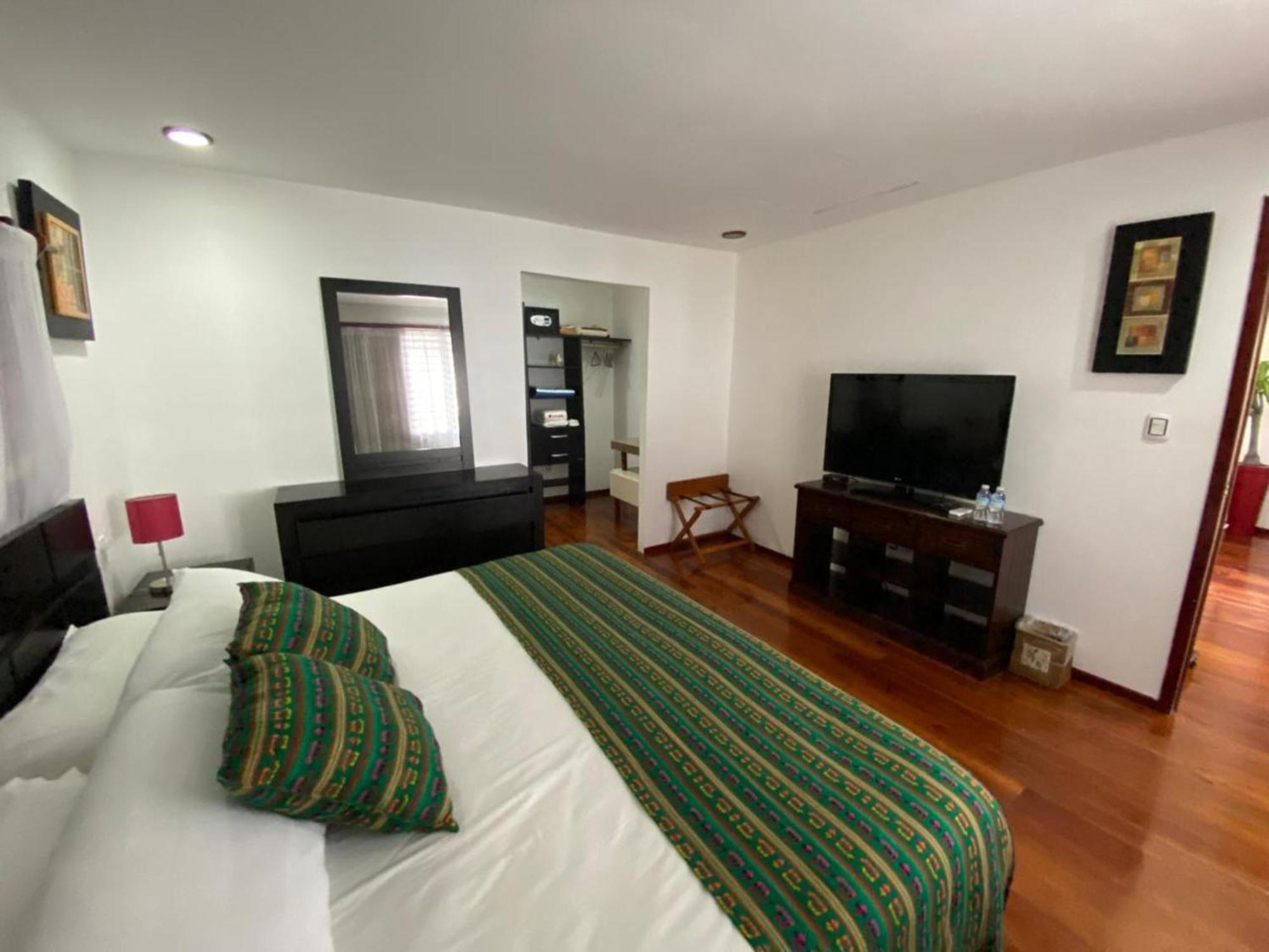 Coras Place Bacalar Lagoon Front Room photo